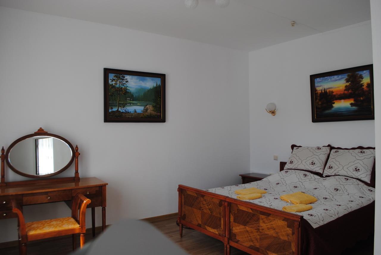 Hotel - Restaurant "Lion'S Heart" Velyka Omelyana ภายนอก รูปภาพ